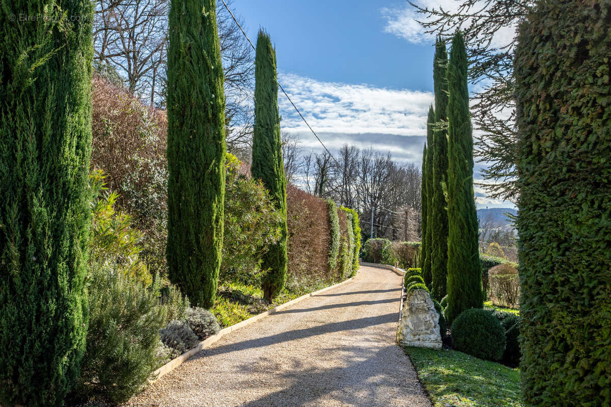 Domaine avec manoir, installations événementielles, annexes et atelier - photo 39