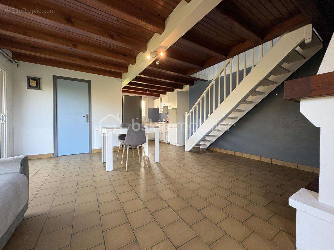 Maison à MEURSAC