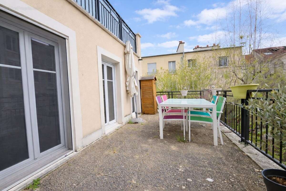 Appartement à MAISONS-ALFORT