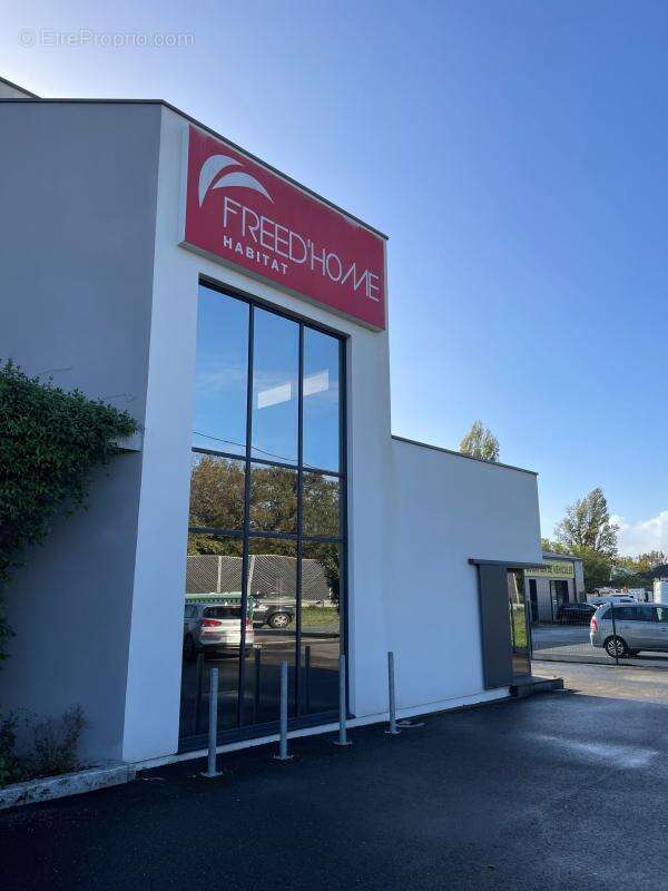 Terrain à SAINT-QUENTIN-DE-BARON