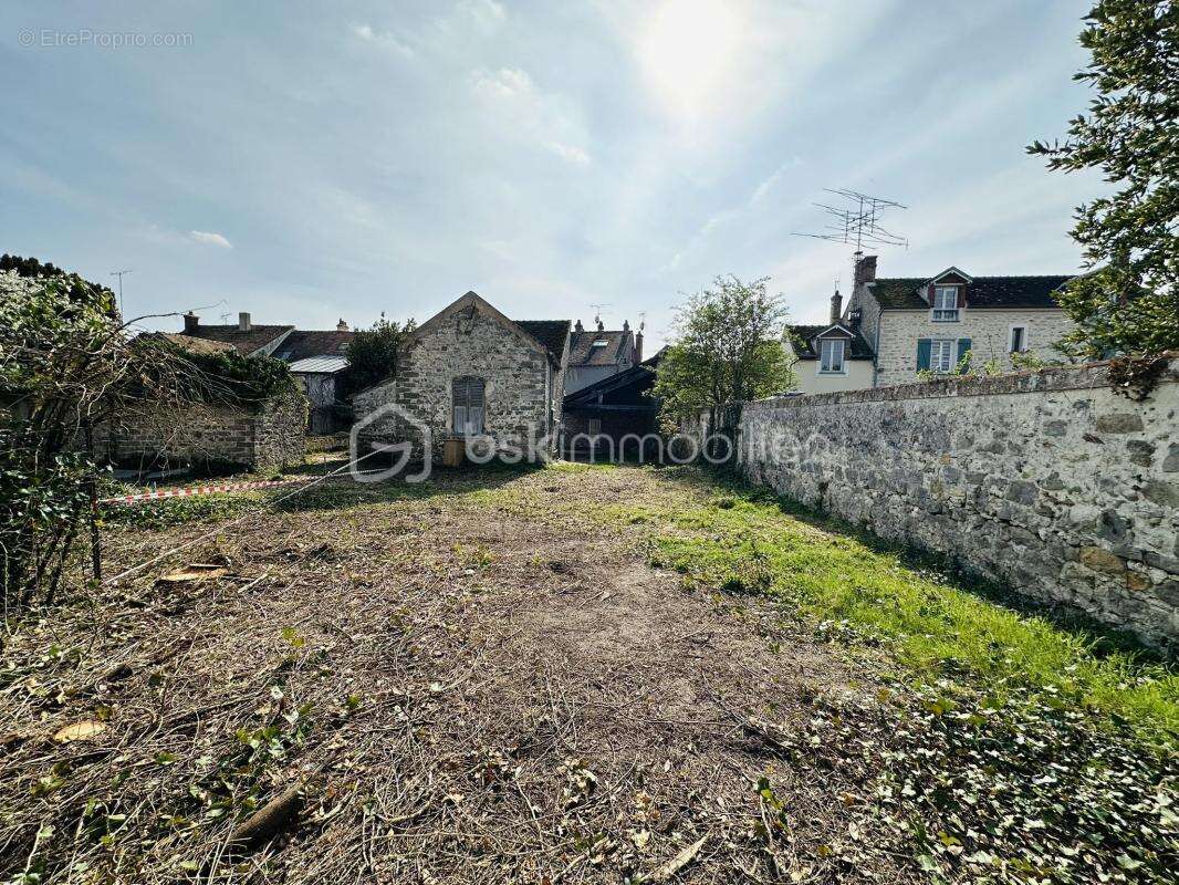 Maison à SAMOIS-SUR-SEINE