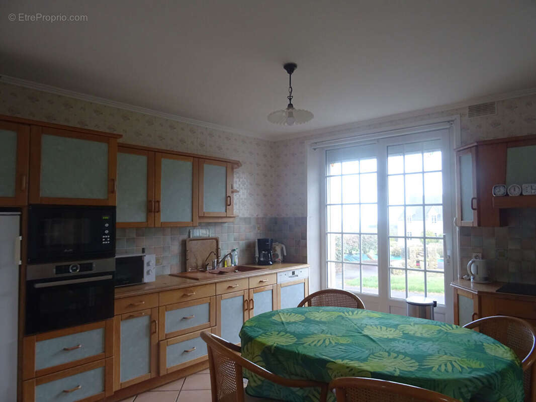 Maison à PLOUGUERNEAU