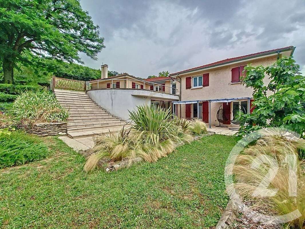 Maison à SAINT-ROMAIN-EN-GAL