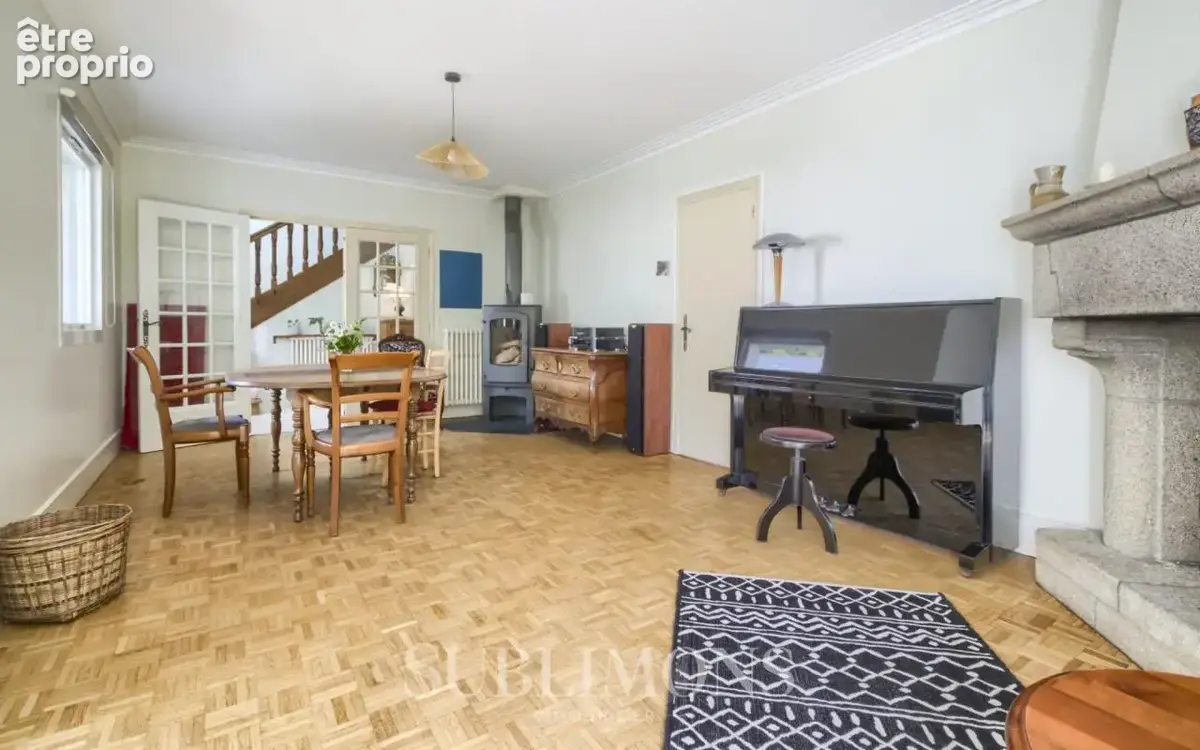 PLOEREN BOURG -- Néo-Bretonne 162 m² avec 5 Chambres, Vie de - photo 3