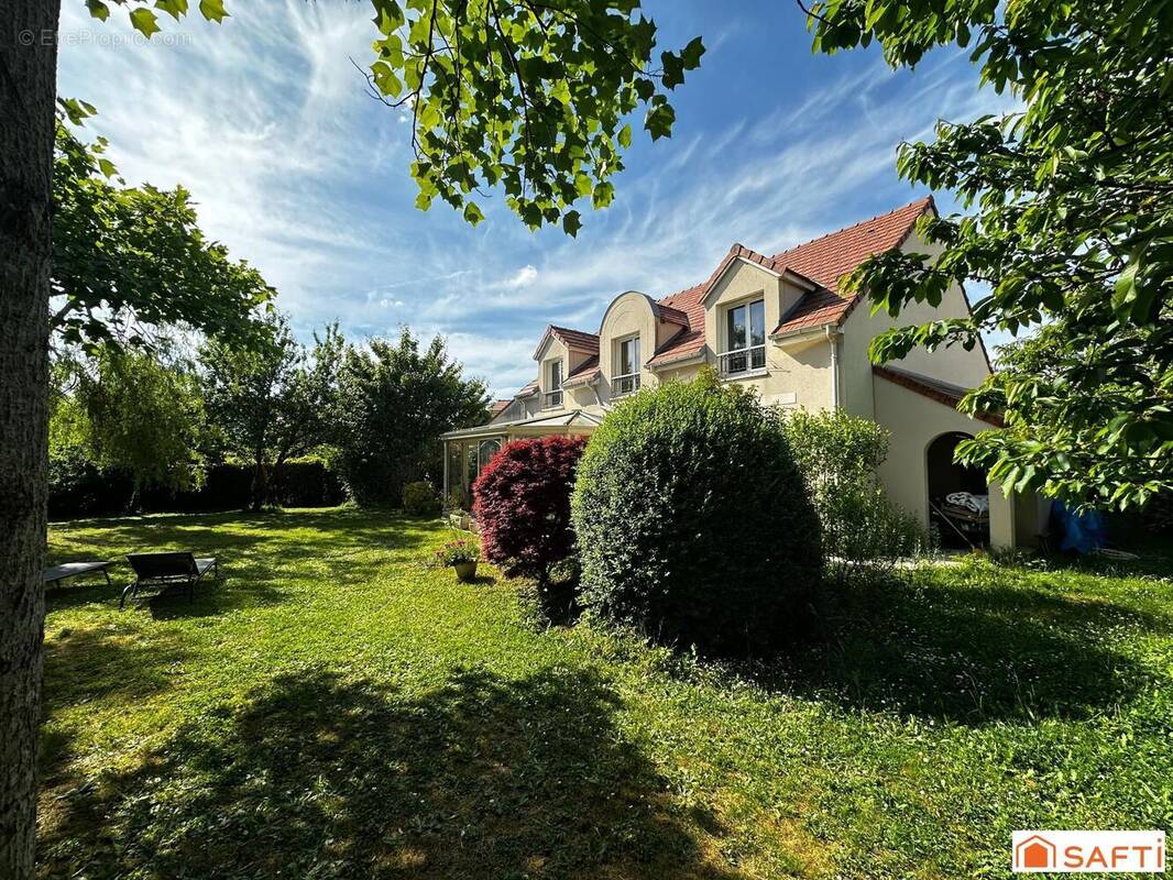 Photo 1 - Maison à OZOIR-LA-FERRIERE