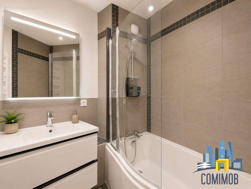 Appartement à ISSY-LES-MOULINEAUX