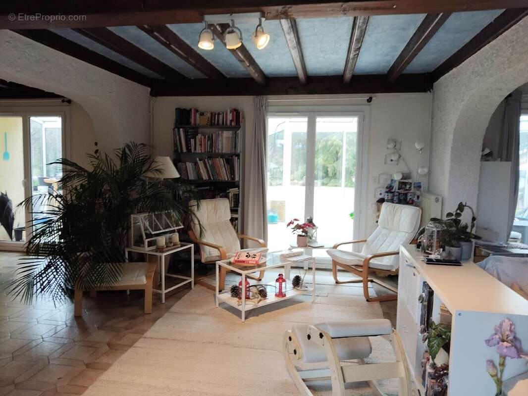 Maison 152 m² à Vensat  - photo 4