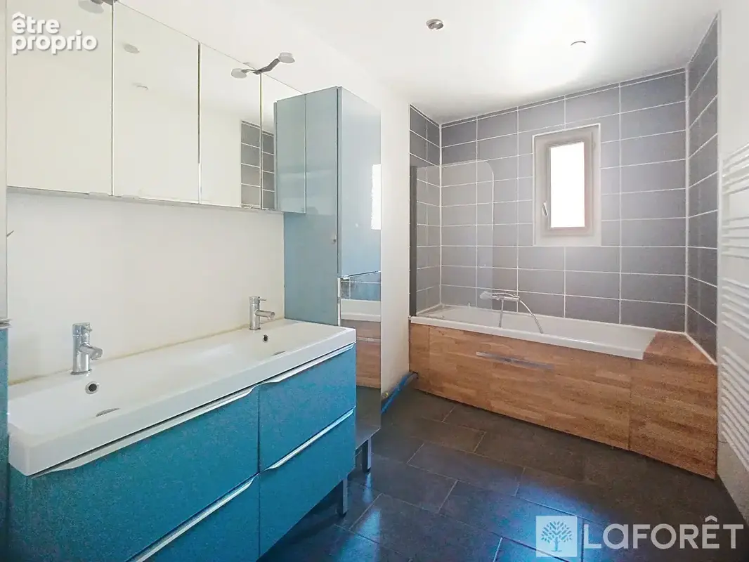 Appartement Lespignan 5 pièce(s) 134 m2 - photo 4