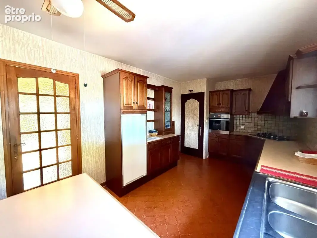 Maison 6 pièces 176m2 sur une parcelle de 438m2 - photo 4