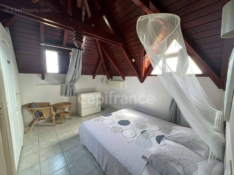 Dpt Guadeloupe (971), à vendre SAINT-FRANCOIS, villa 3 suites avec piscine et jacuzzi - photo 14
