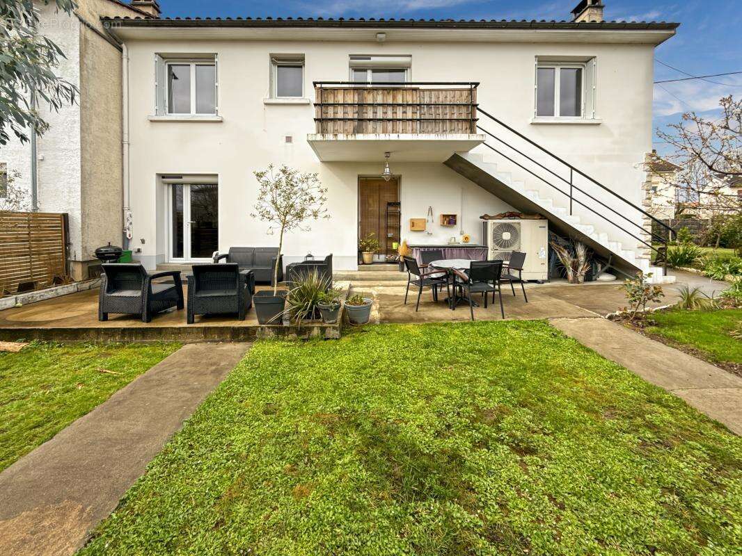 Maison à COULOUNIEIX-CHAMIERS