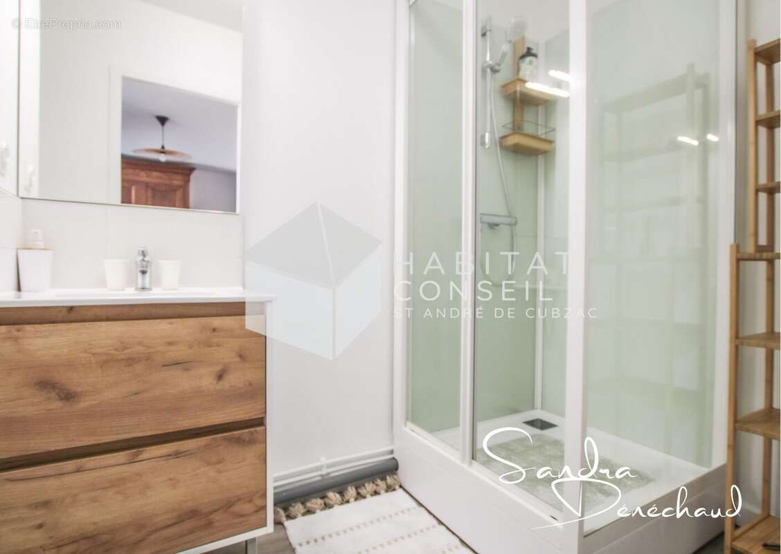 Maison à PRIGNAC-ET-MARCAMPS