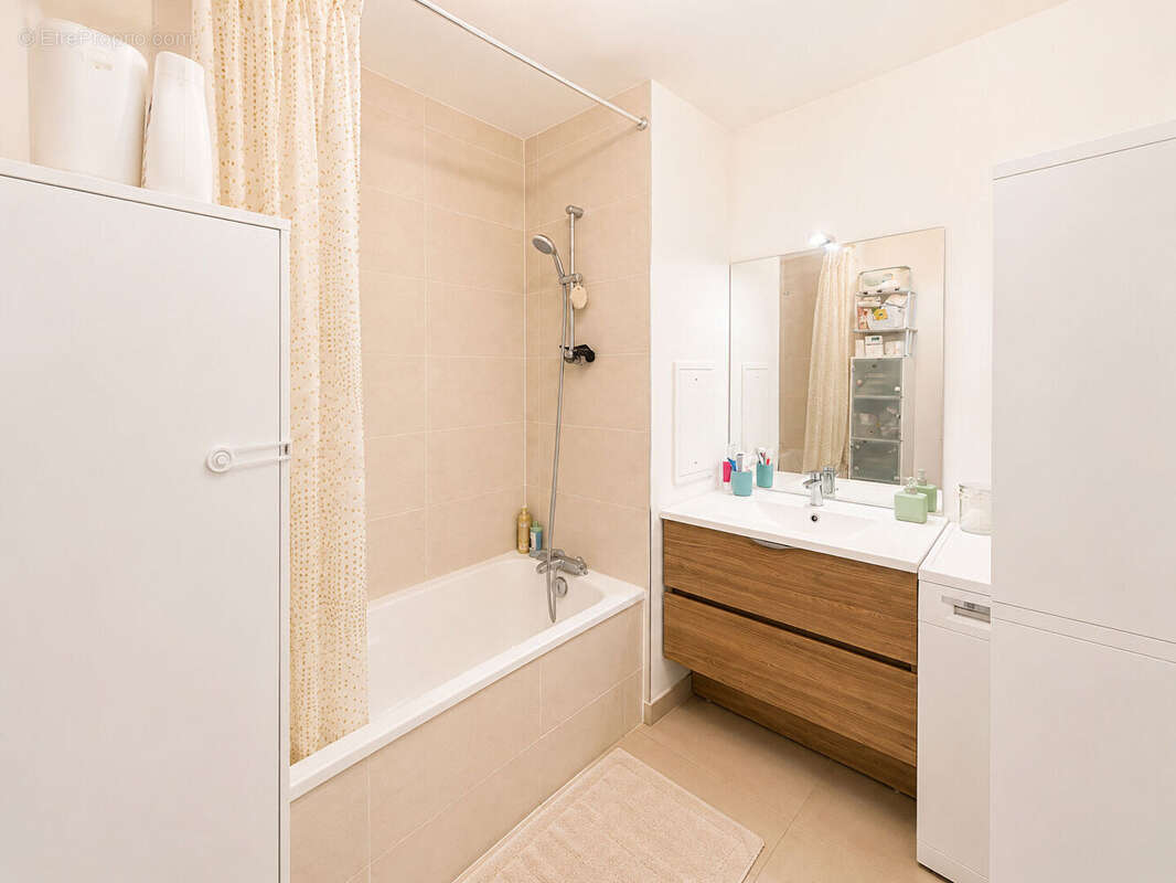 Appartement à ROSNY-SOUS-BOIS