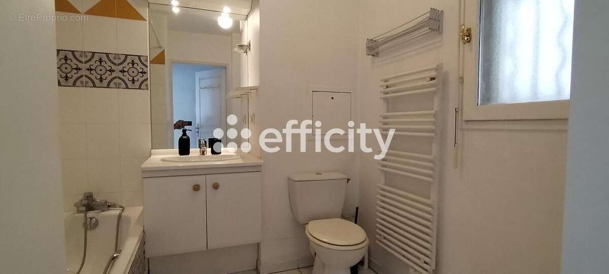 Appartement à PARIS-10E