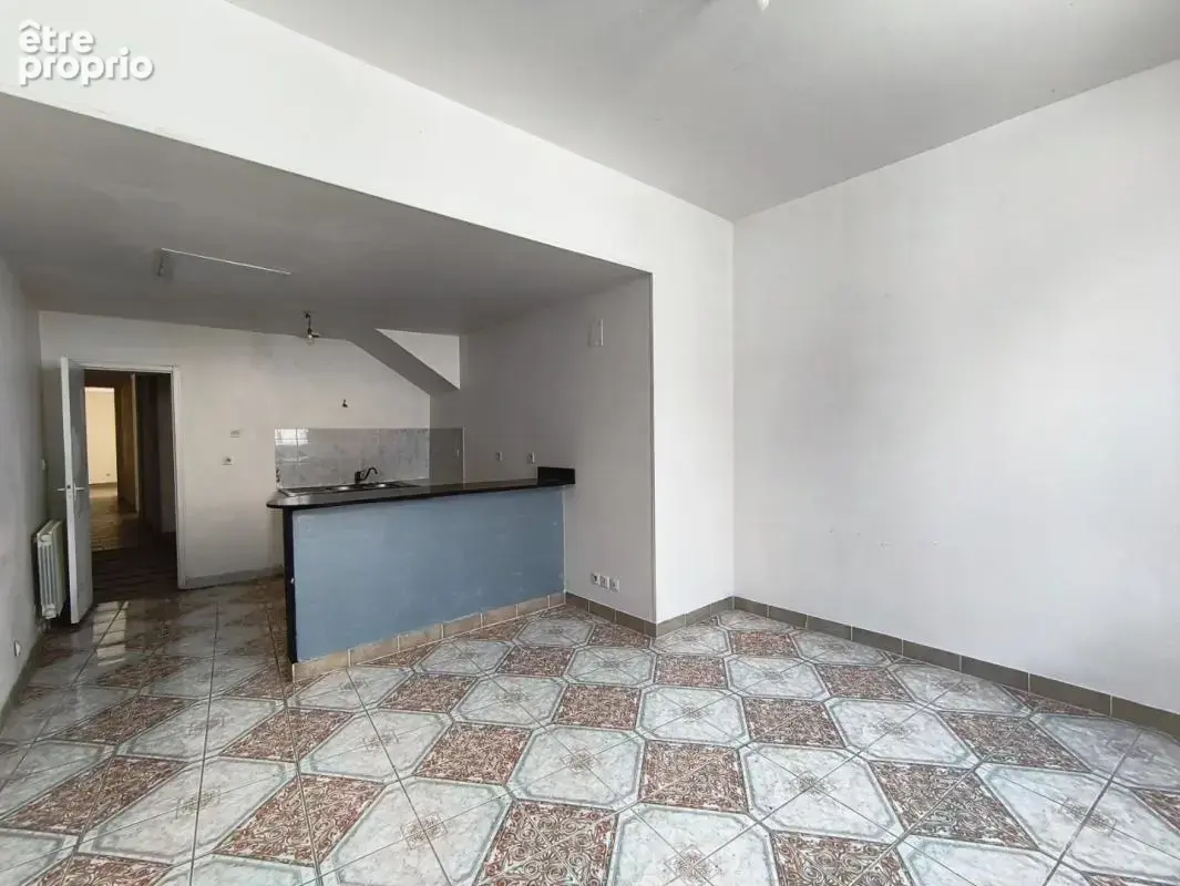 Immeuble / 250 m² / 368 421 EUR / AMBONNAY - photo 9