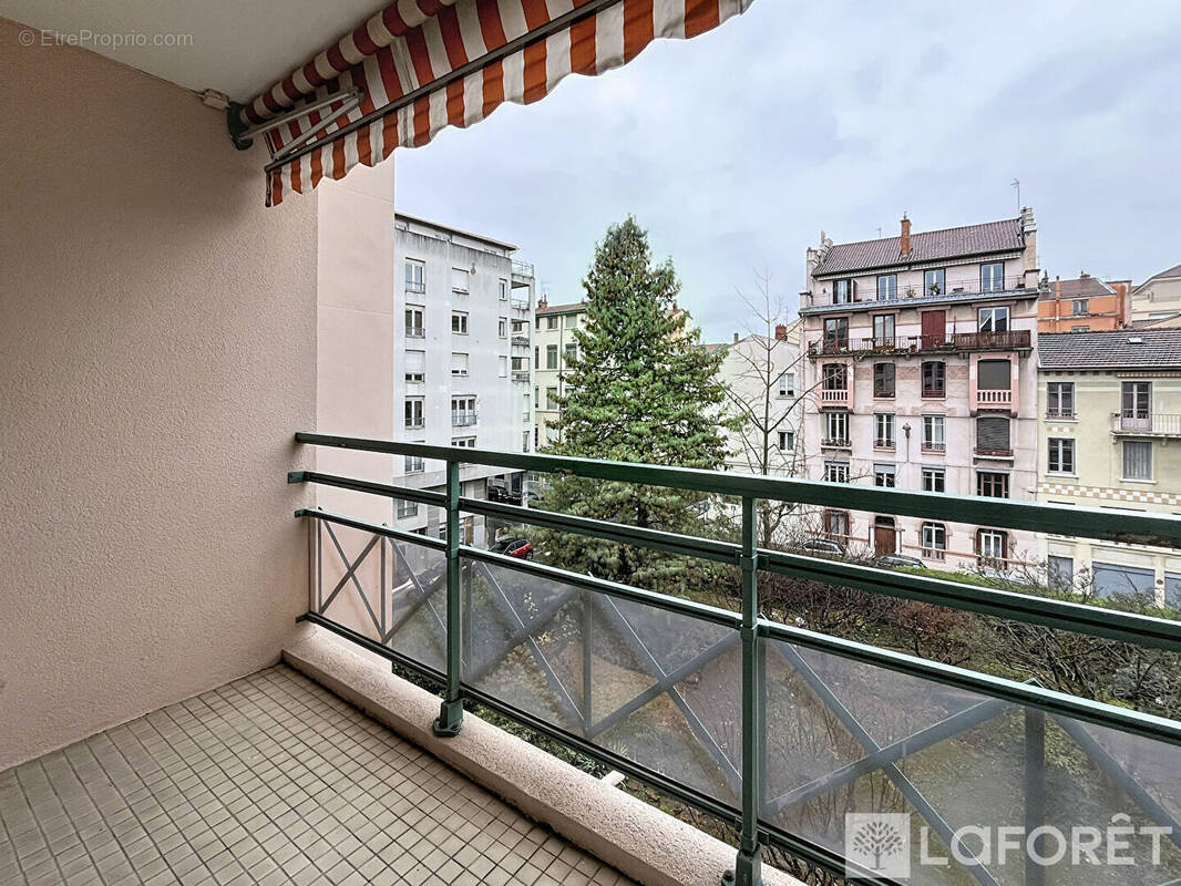Appartement à LYON-1E