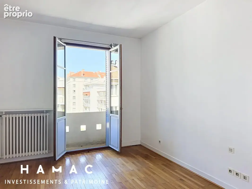 Appartement T3 69m2 dernier étage Rue Sully - photo 9