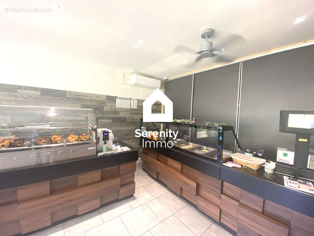 Commerce à LES PENNES-MIRABEAU