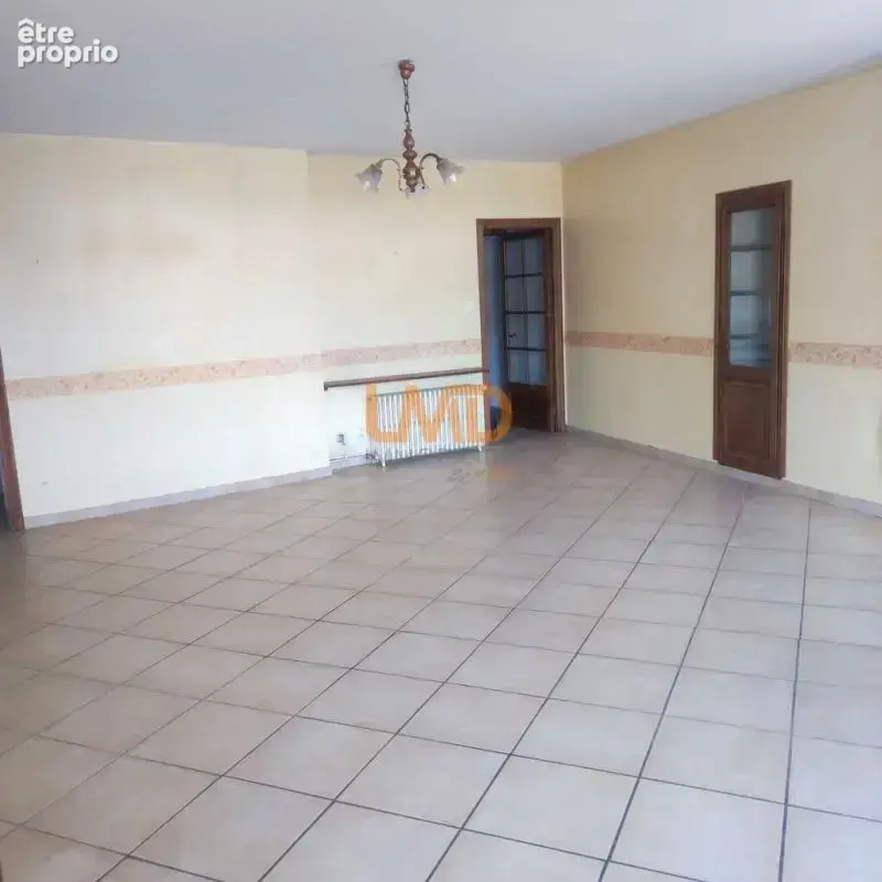 Lezan  maison de 98 m2 et 160 m² de potentiel - atelier et combl - photo 4