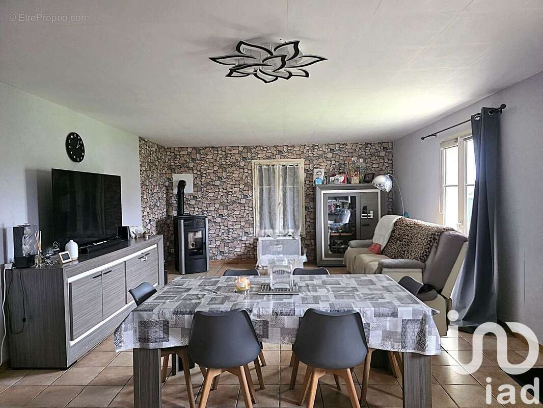 Photo 3 - Maison à PINEY