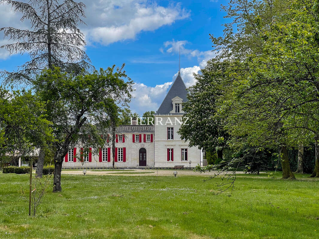 Maison à SAINT-MARTIN-DU-BOIS