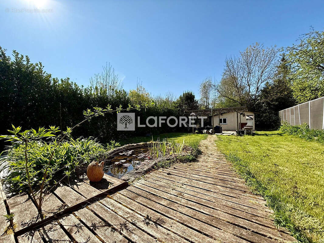 Maison à MILLY-LA-FORET