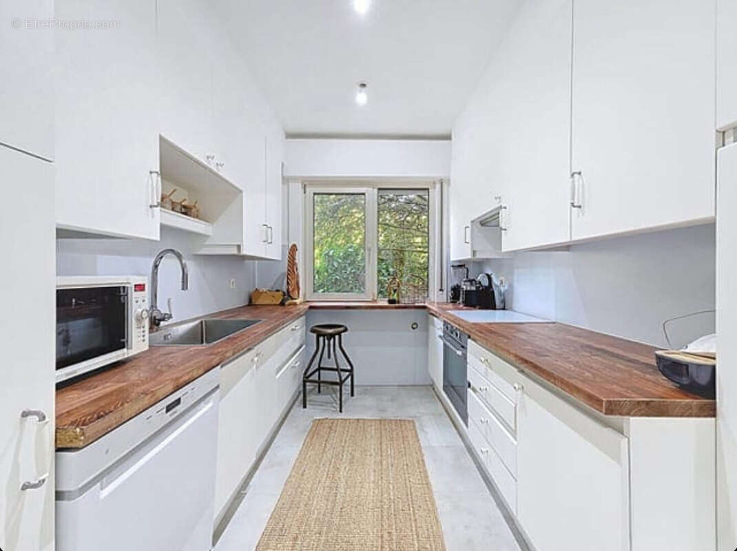 Appartement à NANTERRE