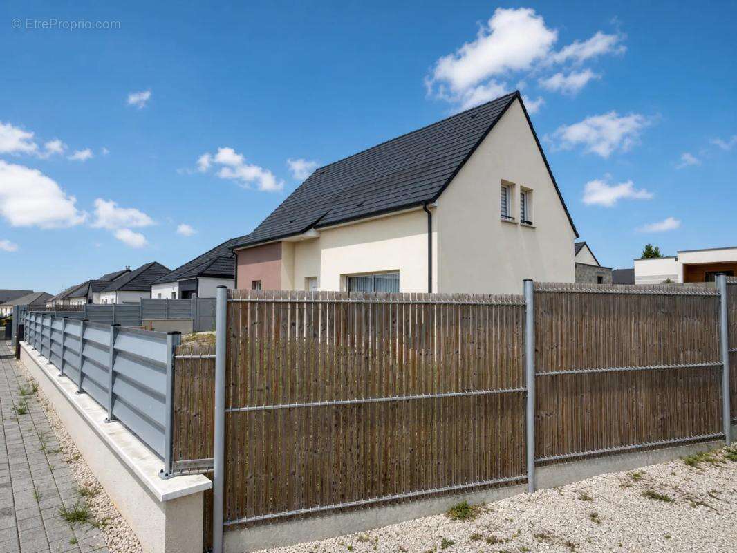 Maison de 6 pièces de 152 m² à Bourges - photo 15