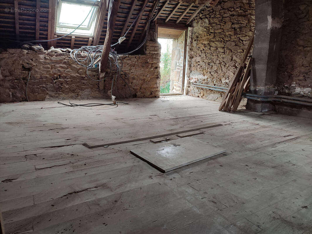 Maison à LANGUENAN