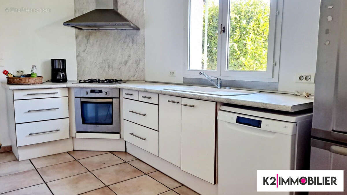 Maison à MONTELIMAR