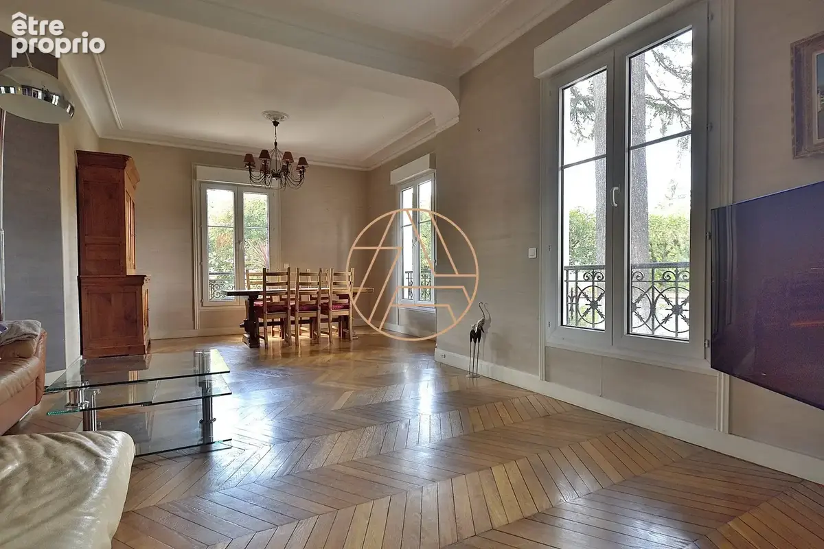 Maison 9 pièces 260 m² à vendre à Sucy-En-Brie (94370) - photo 4