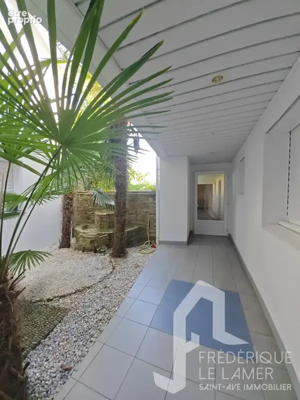 Appartement  2 pièce(s) lumineux avec loggia, vue dégagée et stationnement sécurisé - photo 2