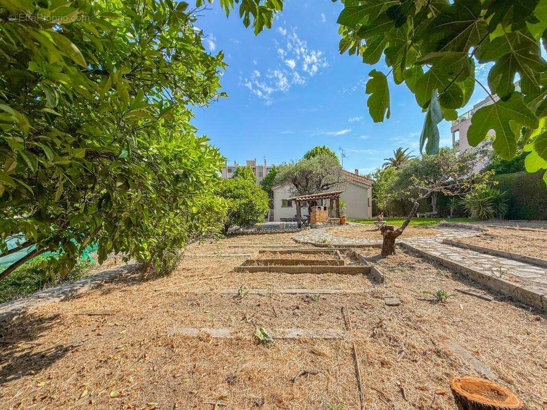 Maison à CAGNES-SUR-MER