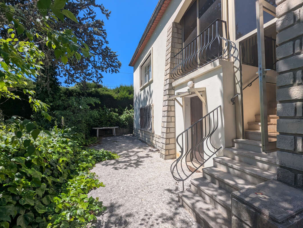 Maison à LA PENNE-SUR-HUVEAUNE