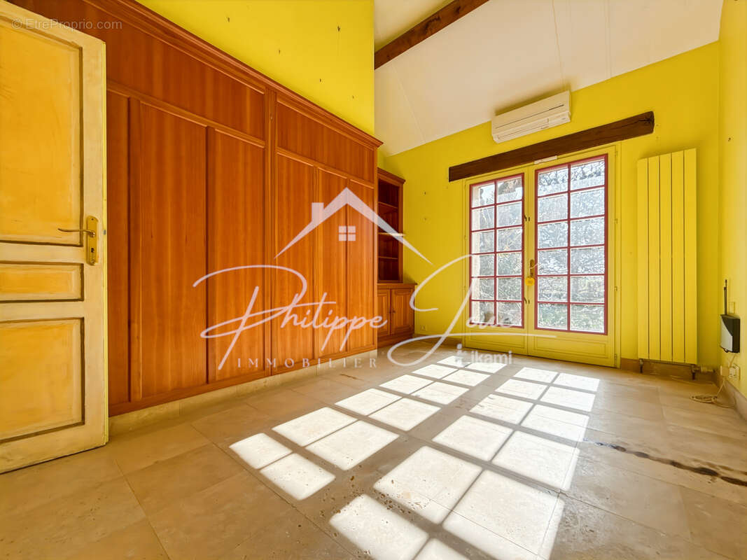 Maison à PONT-SUR-YONNE