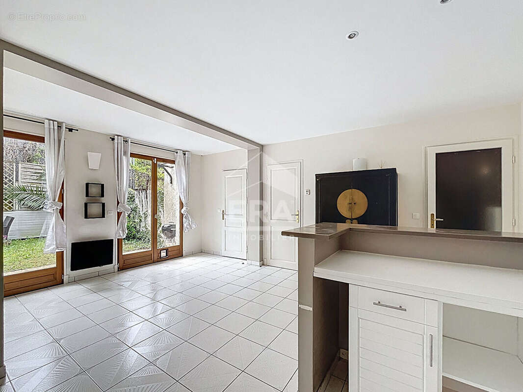 Appartement à IVRY-SUR-SEINE