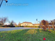 Appartement à VERT-LE-PETIT