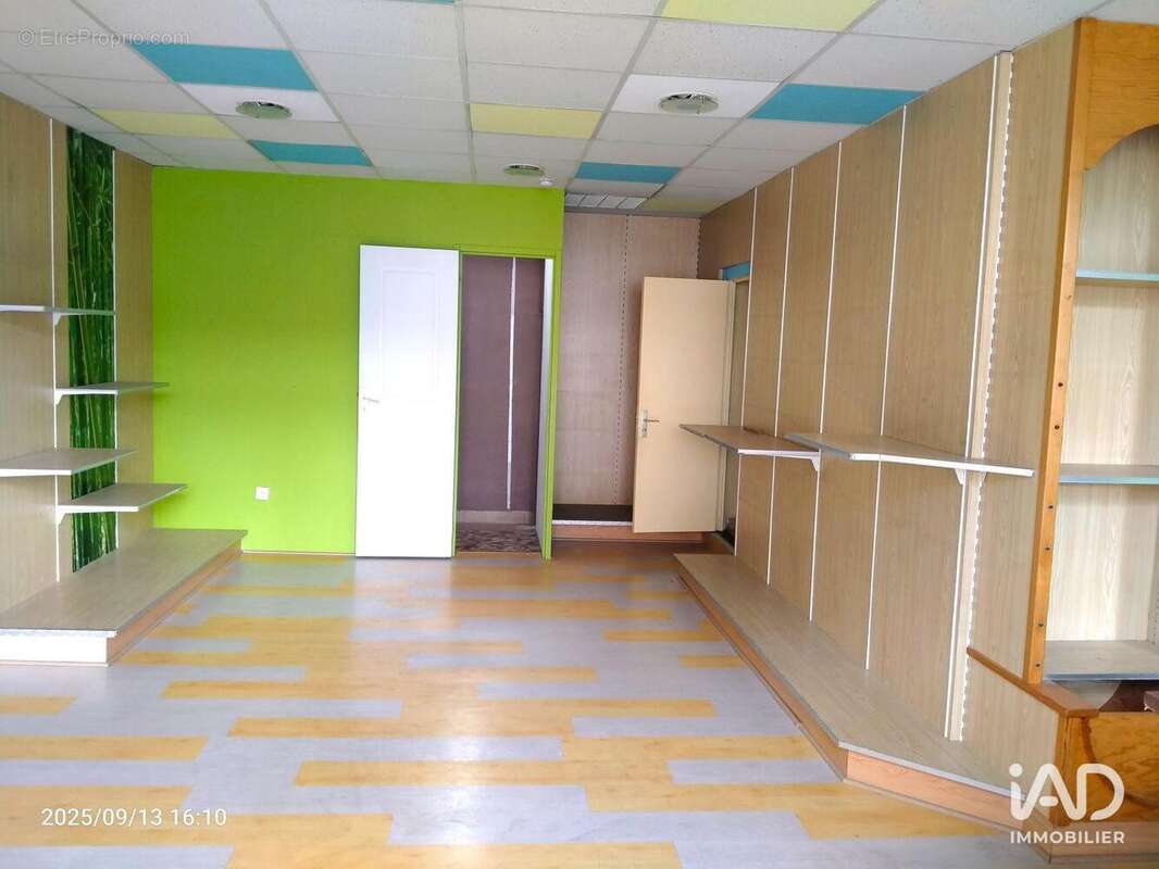 Photo 4 - Commerce à CONDE-SUR-NOIREAU