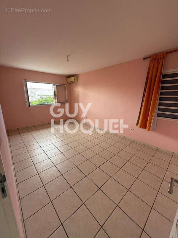 Maison à SAINTE-SUZANNE