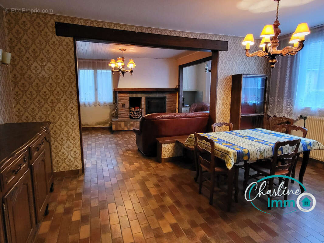 Maison à EPAUMESNIL