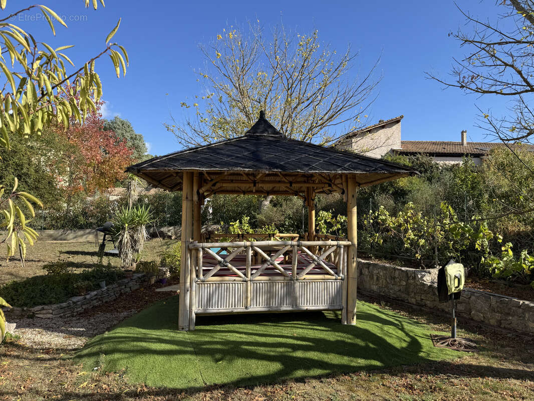 Maison à SAINT-BAUZILLE-DE-LA-SYLVE