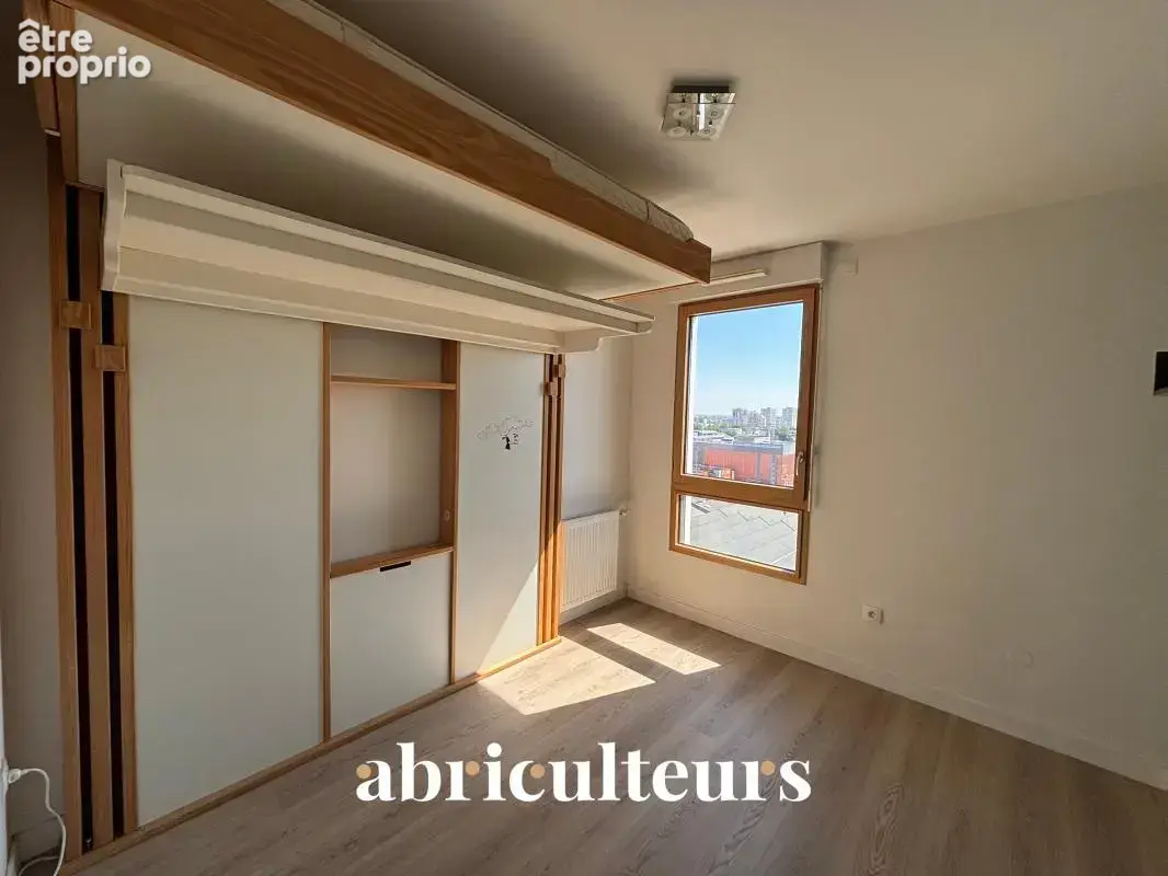 Vaste appartement de caractère 119 m² en immeuble d’architecte avec balcon et terrasse à Aubervilliers (93300) - photo 7