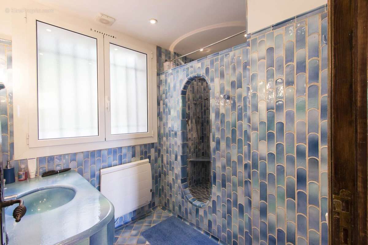 Maison à TOURRETTE-LEVENS