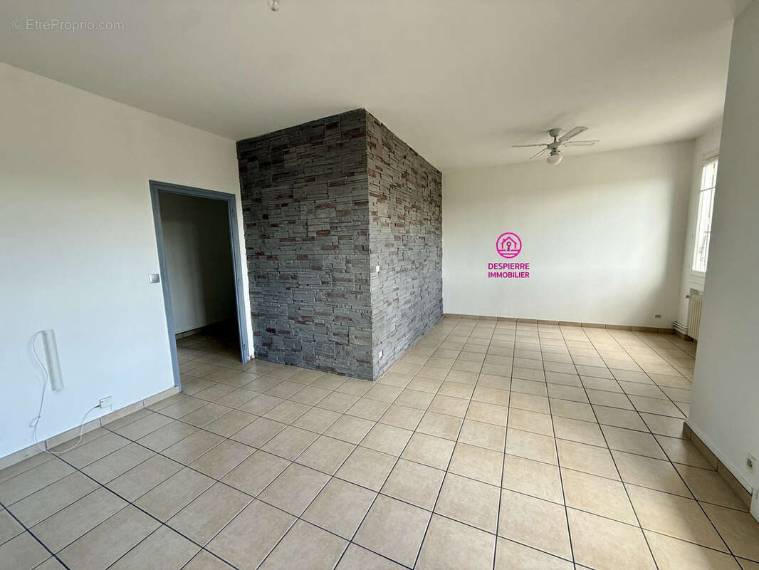 Appartement à ROUSSILLON