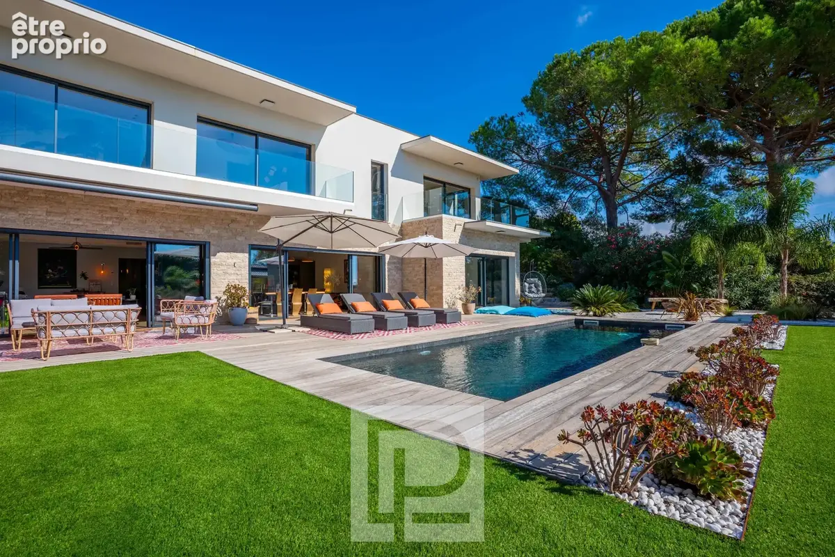 Superbe villa contemporaine au calme, avec vue dégagée sur les collines - photo 2