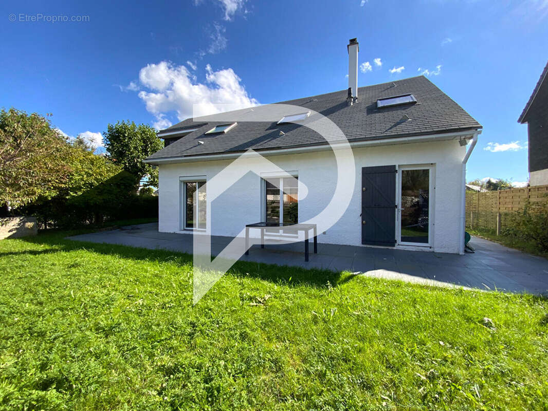 Maison à COIGNIERES