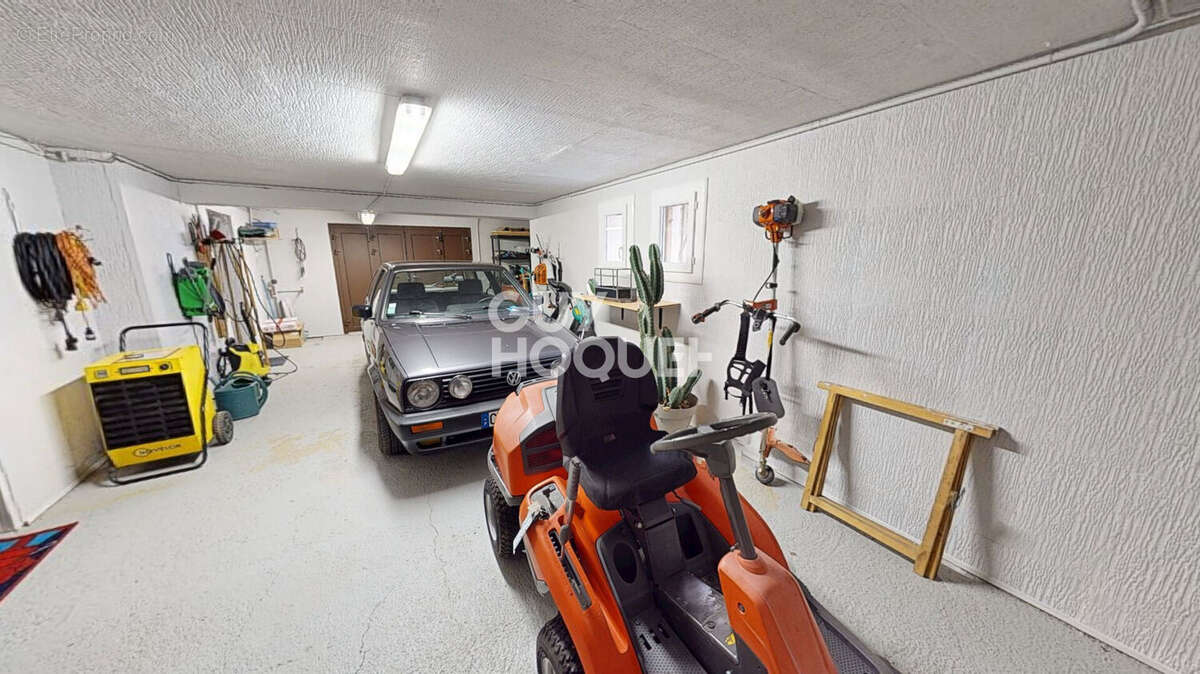 Maison à AOUSTE-SUR-SYE