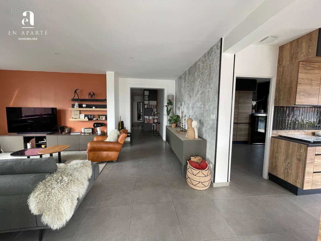 Appartement à BRINDAS
