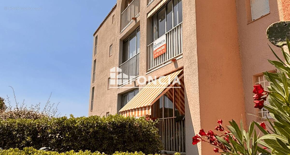 Appartement à LA LONDE-LES-MAURES