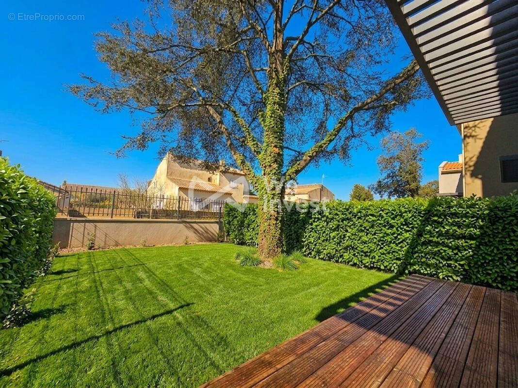 Appartement à MAUGUIO
